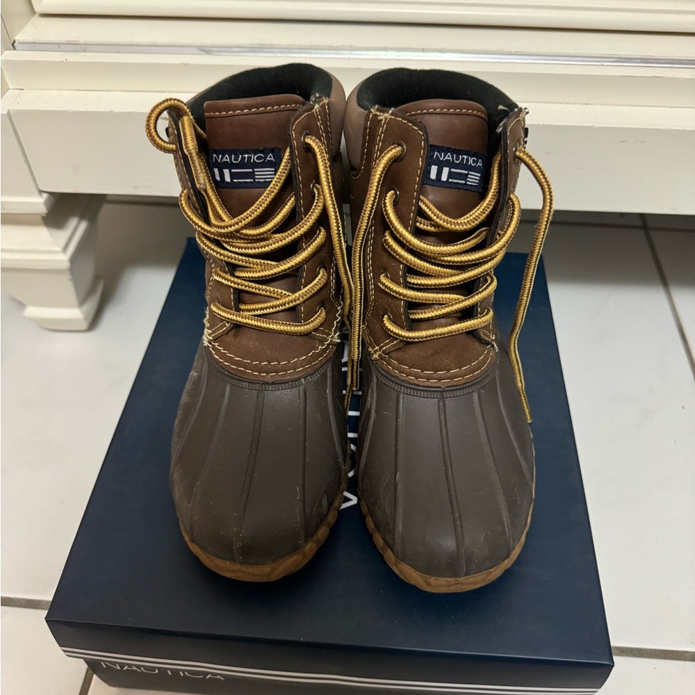 Boys Nautica Boots Youth in Brown
